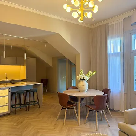 Gamlebyen - Hotel 3*